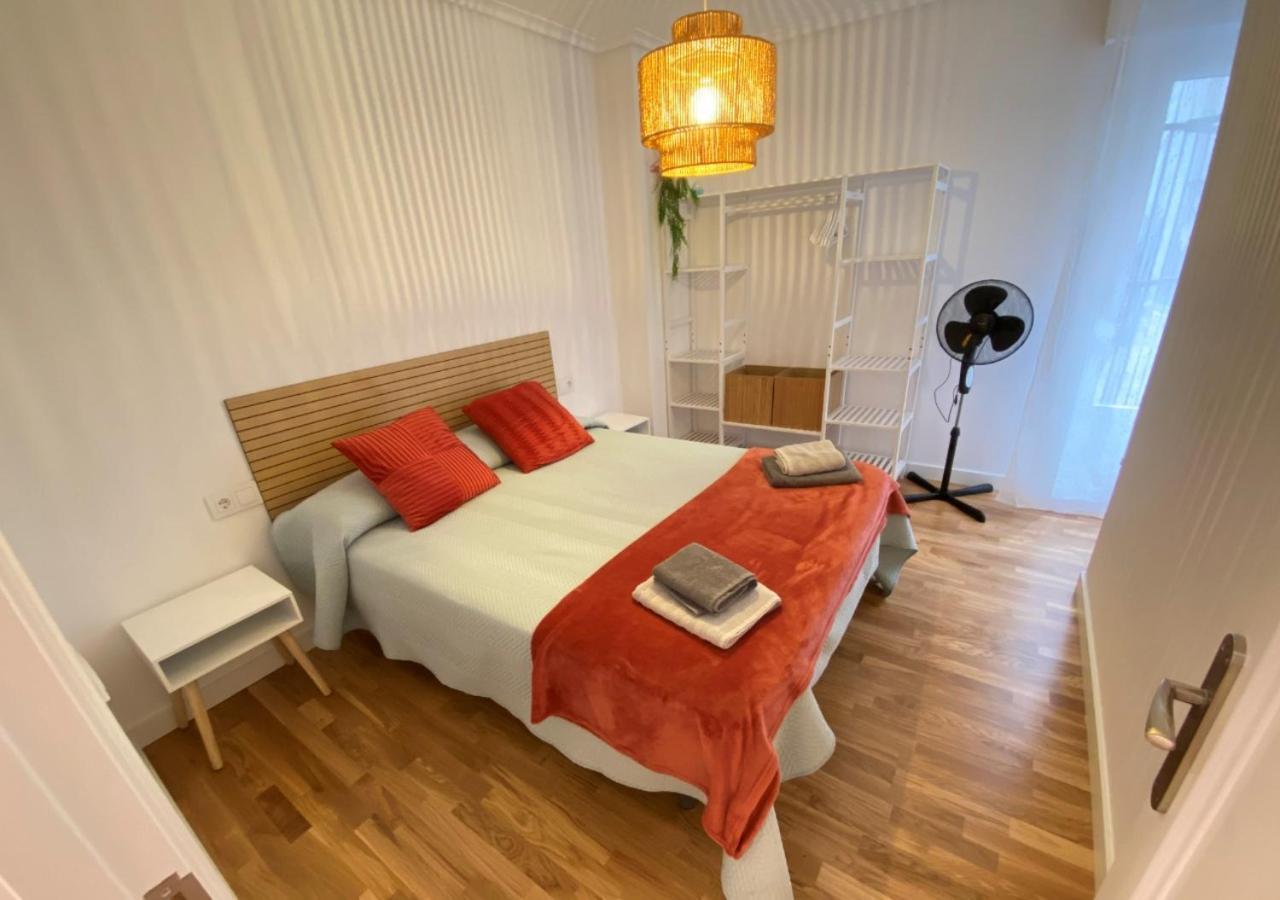 Alojamiento En Pleno Centro Con Wifi Y Aire Acondicionado Λογκρόνο Εξωτερικό φωτογραφία