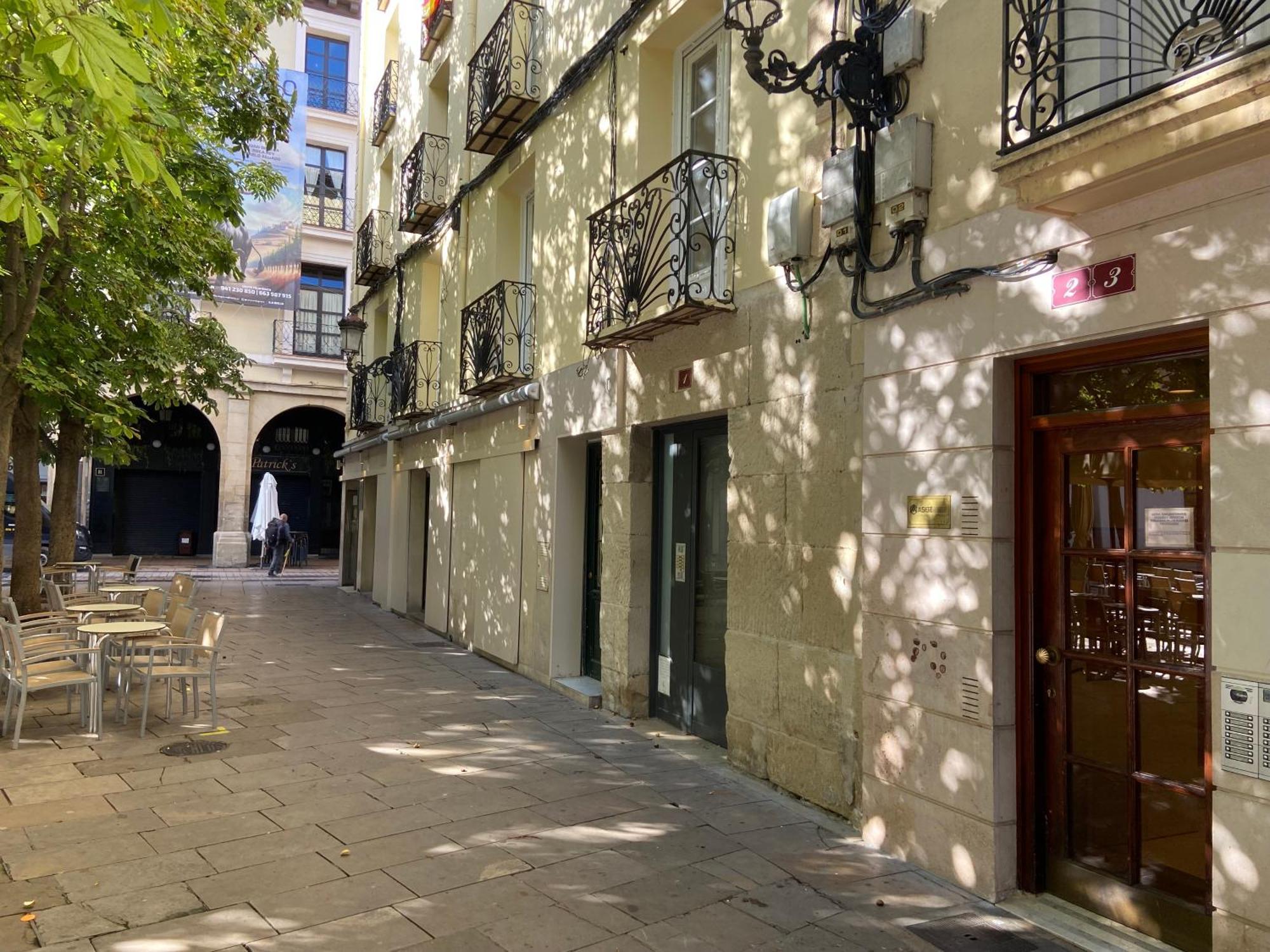 Alojamiento En Pleno Centro Con Wifi Y Aire Acondicionado Λογκρόνο Εξωτερικό φωτογραφία